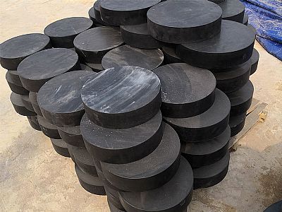 大安区板式橡胶支座由若干层橡胶片与薄钢板经加压硫化